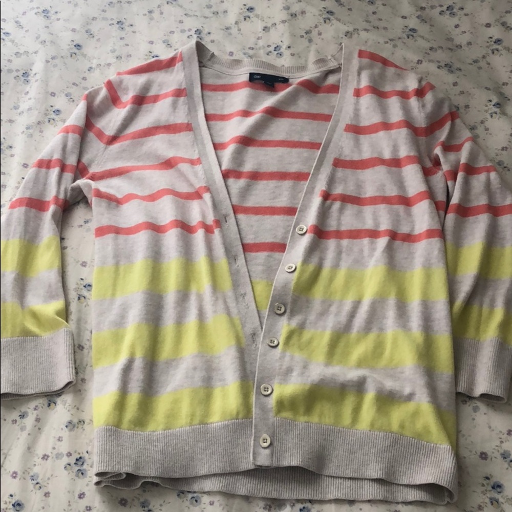 Cardigan sweater